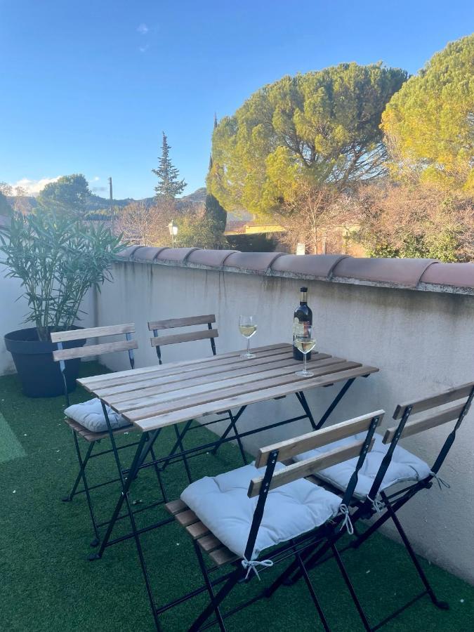 Le Lourmarinois Apartment Екстериор снимка